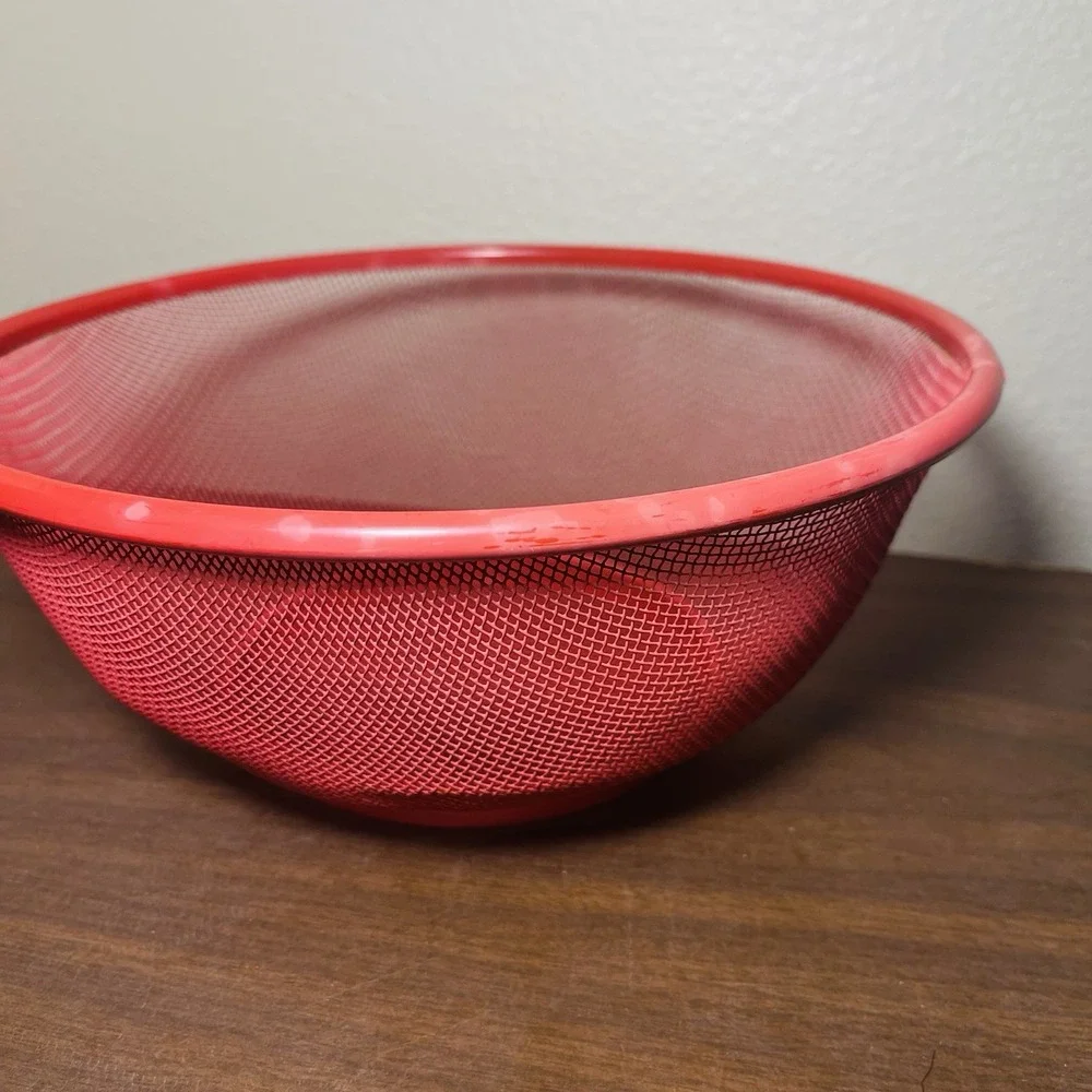 Apple Shape Fruit Mesh Basket Red Full Enclosure‎ Snaps Shut Whimsy Artsy Boho